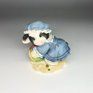 Mary’s Moo Moos Enesco Figurine #257532 Month August Moo and Me by the Sea 1996